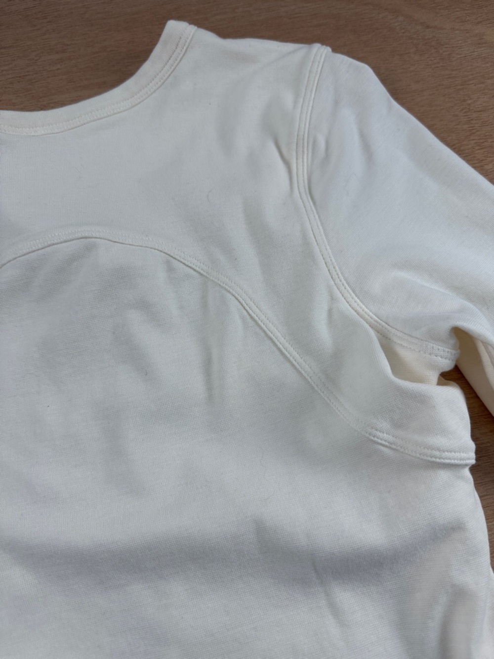 lululemon athletica Cream Ruched Center Long Sleeve Crop Top - Picture 8 of 12